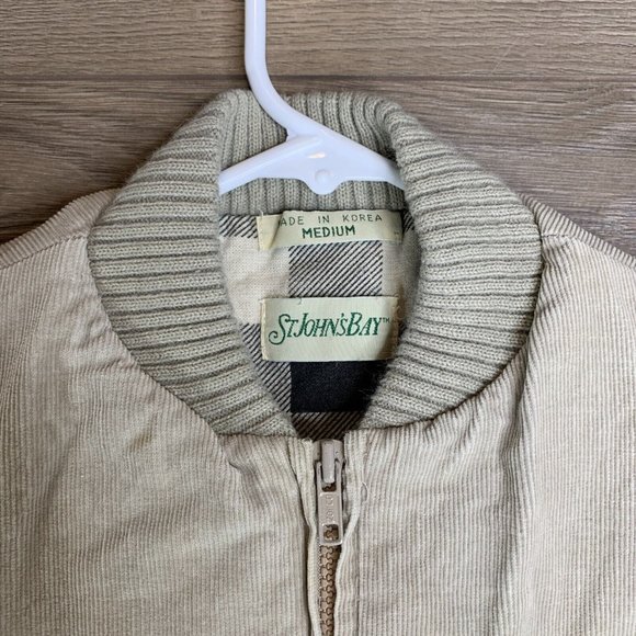 St. John’s Bay Corduroy Vest Mens Medium Tan Zip Up Closure Quilted Liner - Picture 6 of 9